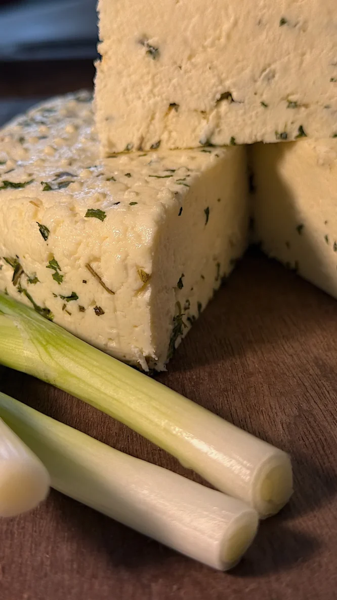 Adyghe cheese with herbs and garlic - Image 3